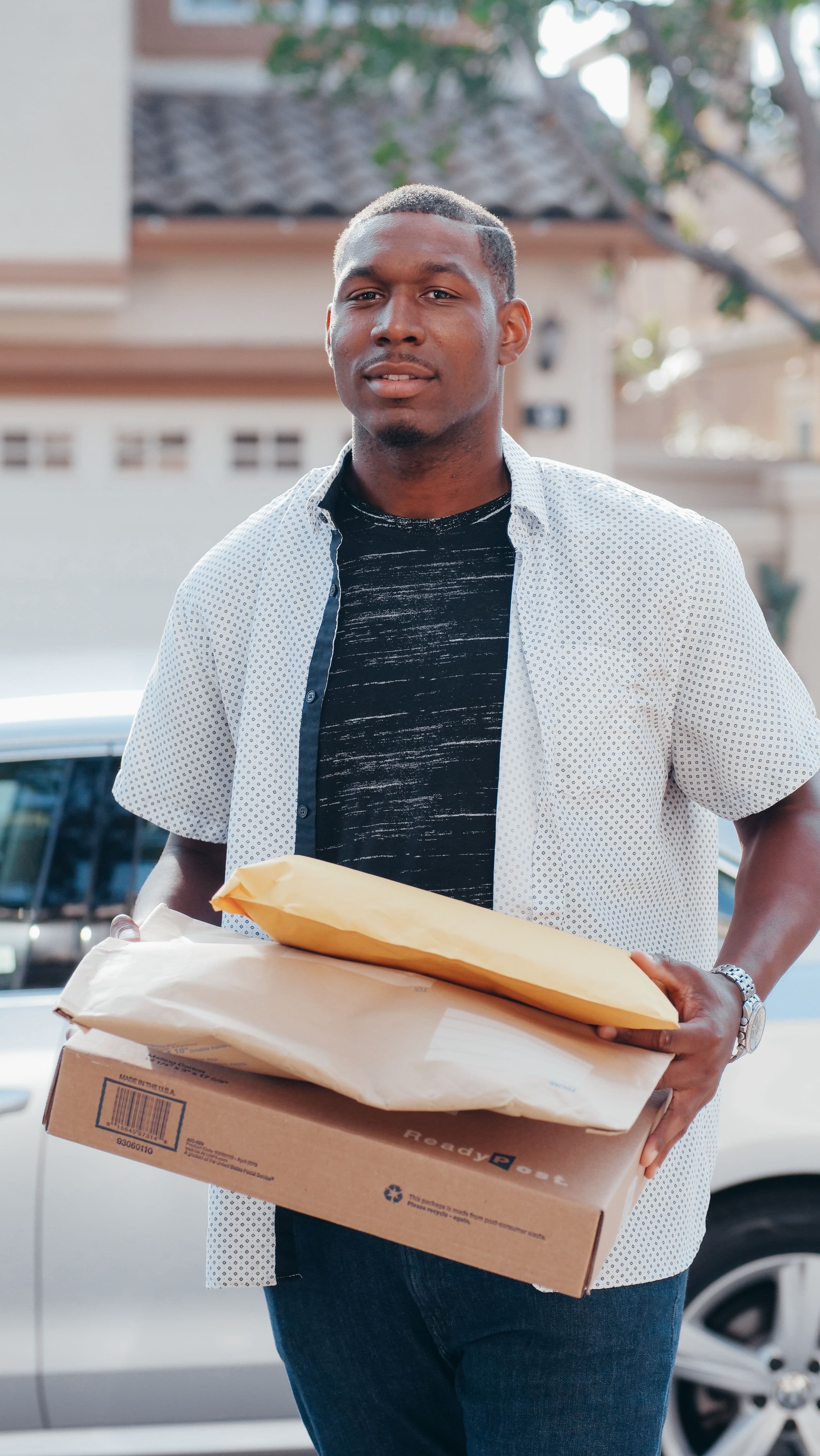 Courier service moving a package to a destination
